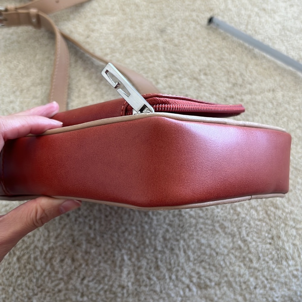 Galaday Leather Crossbody Bag - Picture 6 of 8